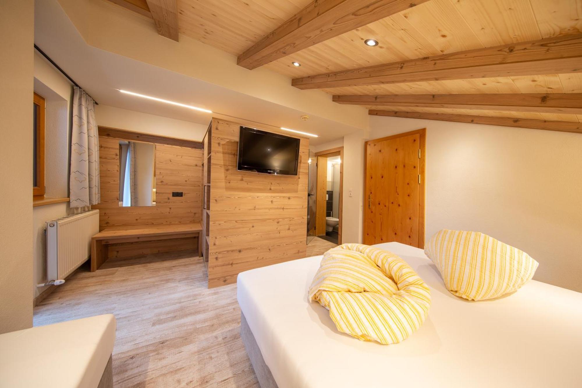 Hotel Garni Schoenblick Sölden Exteriér fotografie